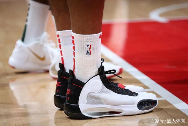 李凯尔:代表中国对我意味着很多 感谢中国球迷